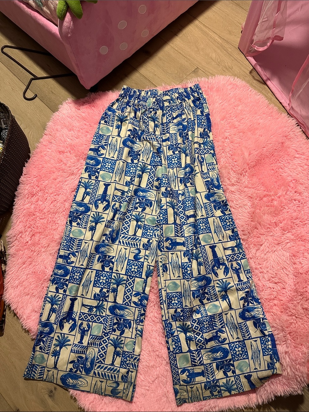 Fashion Nova Blue and Cream Wide-Leg Printed Pants
